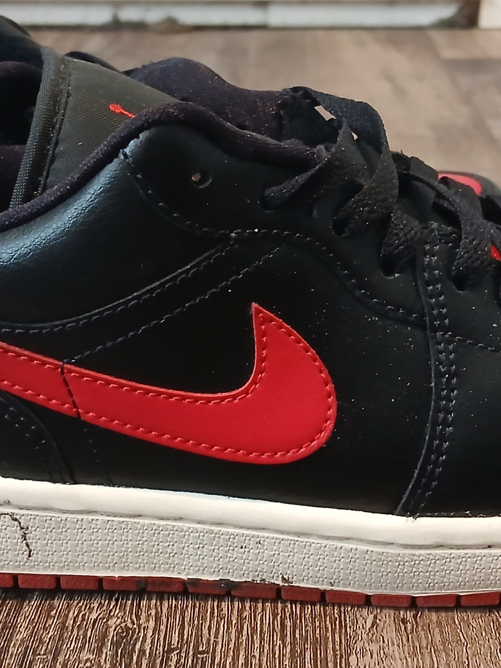 Jordan Air Jordan 1 Low GS Sneaker Black/Red/White US 8.5Y DC0774-061